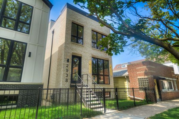 Charming and Chic Family Home on N Leavitt St