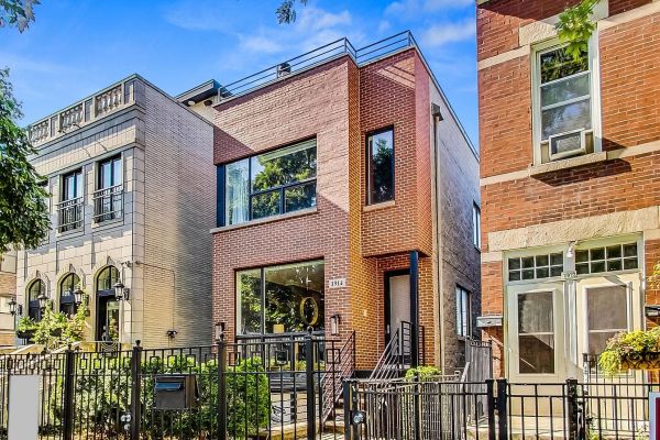 Gorgeous Vintage Home in the Heart of Lincoln Park
